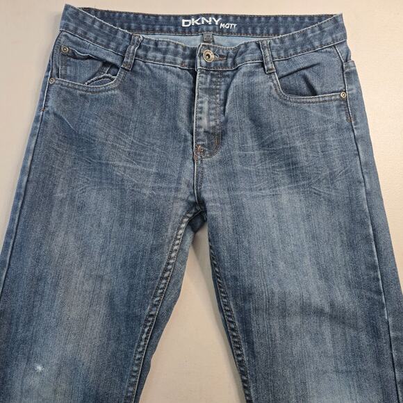 DKNY Mott Jeans Women's 20 (waist 32) Blue Dark Wash Slightest Distress Straight - Picture 2 of 16